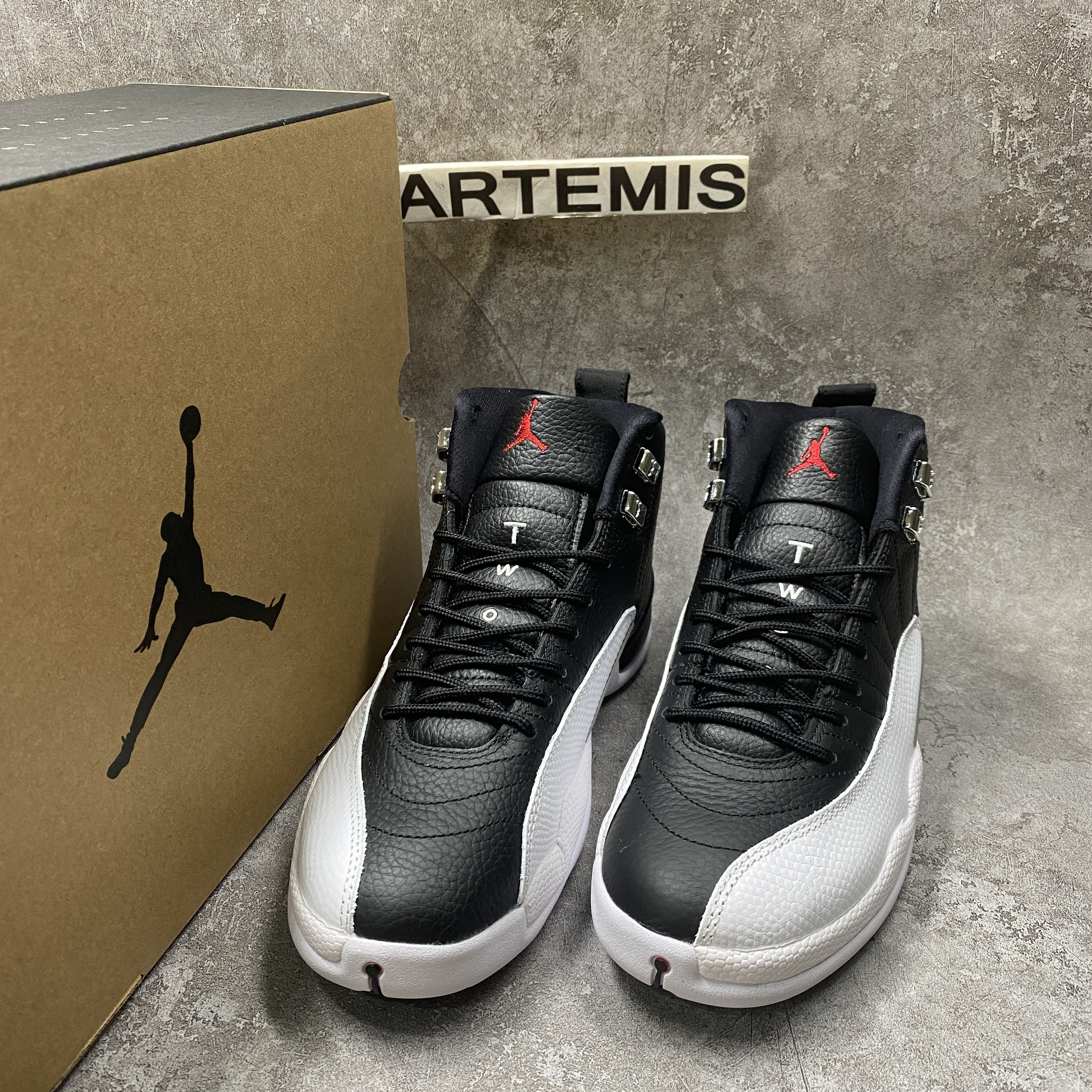 Air Jordan 12 Retro Playoffs (2022)