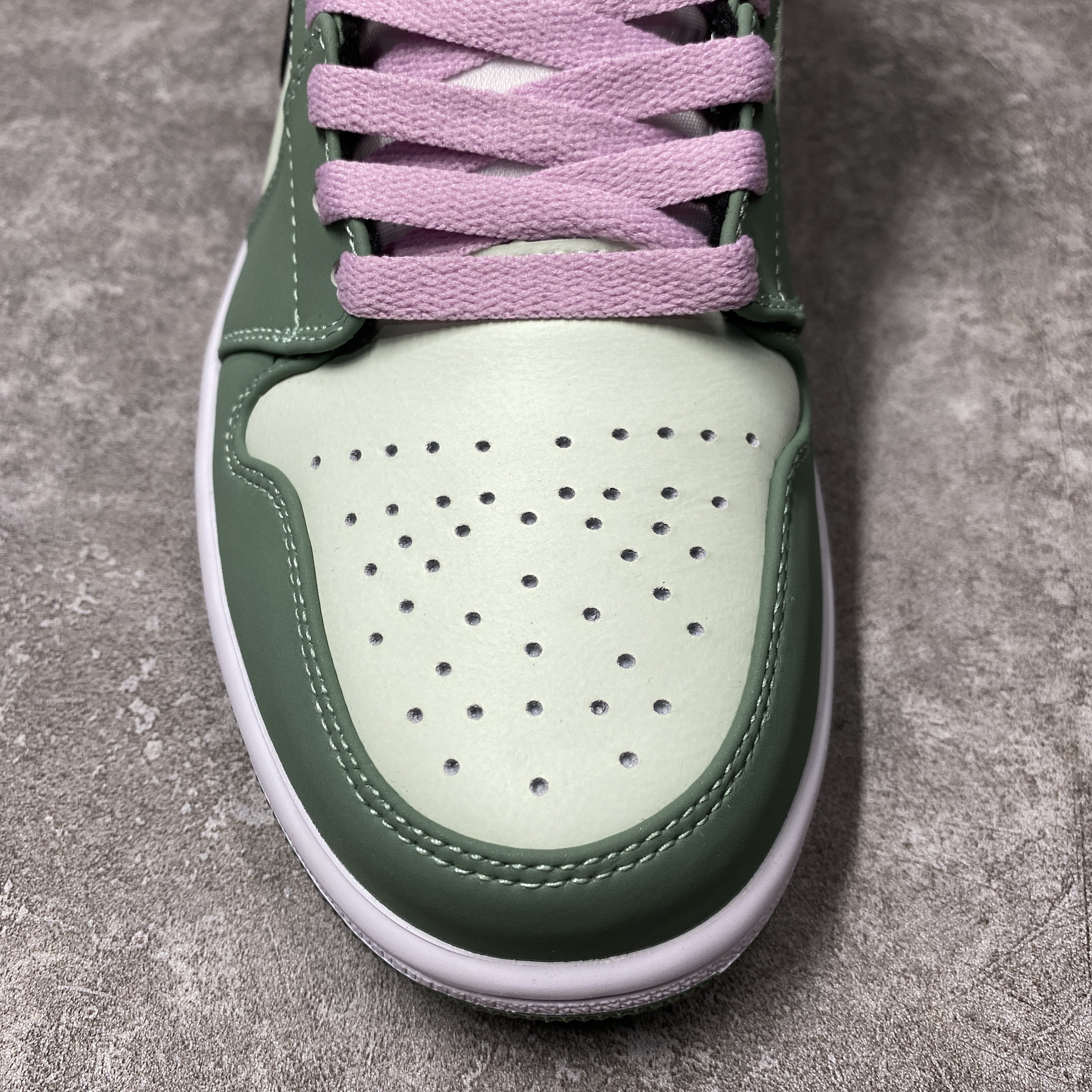 Air Jordan 1 Mid Dutch Green