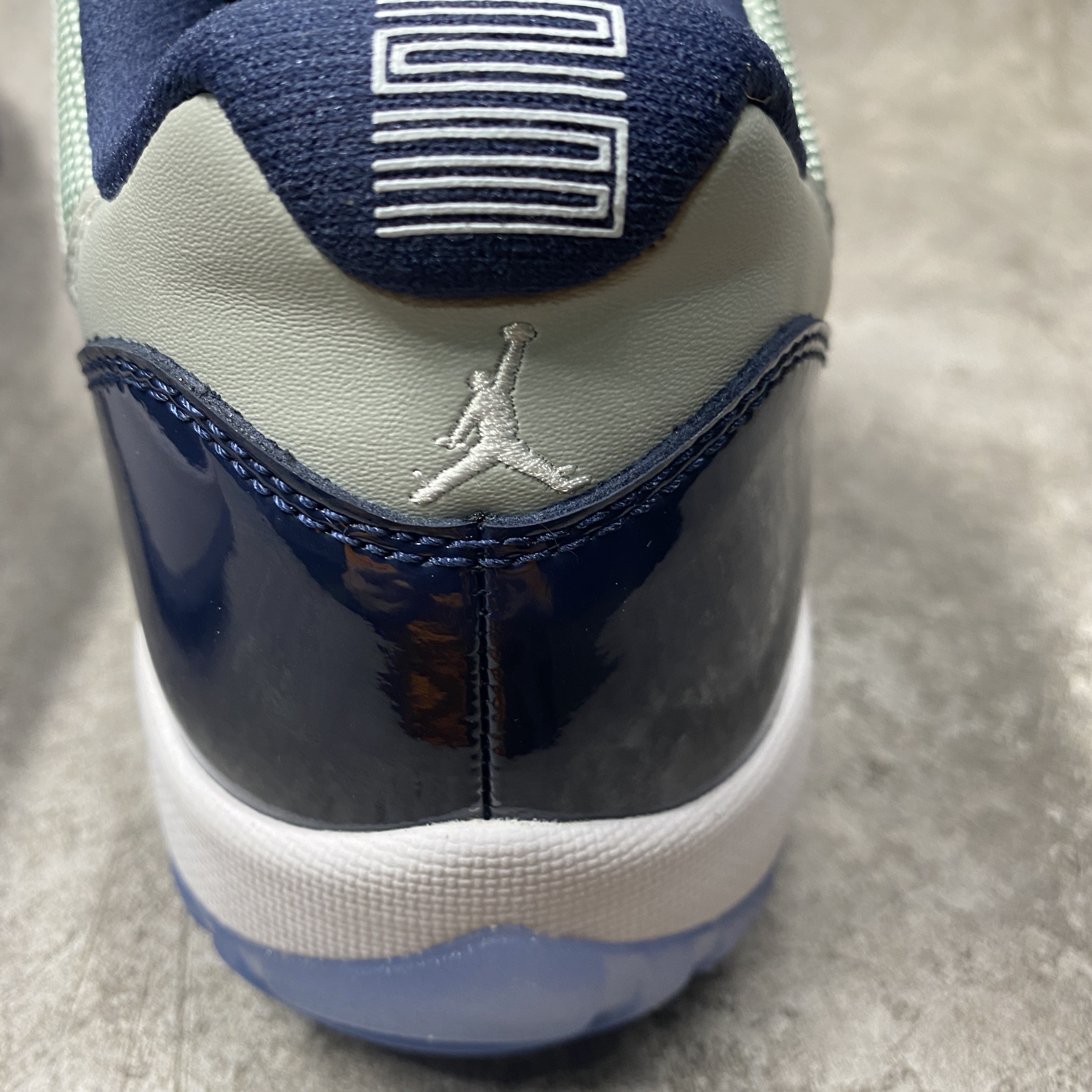 Air Jordan 11 Retro Low Georgetown