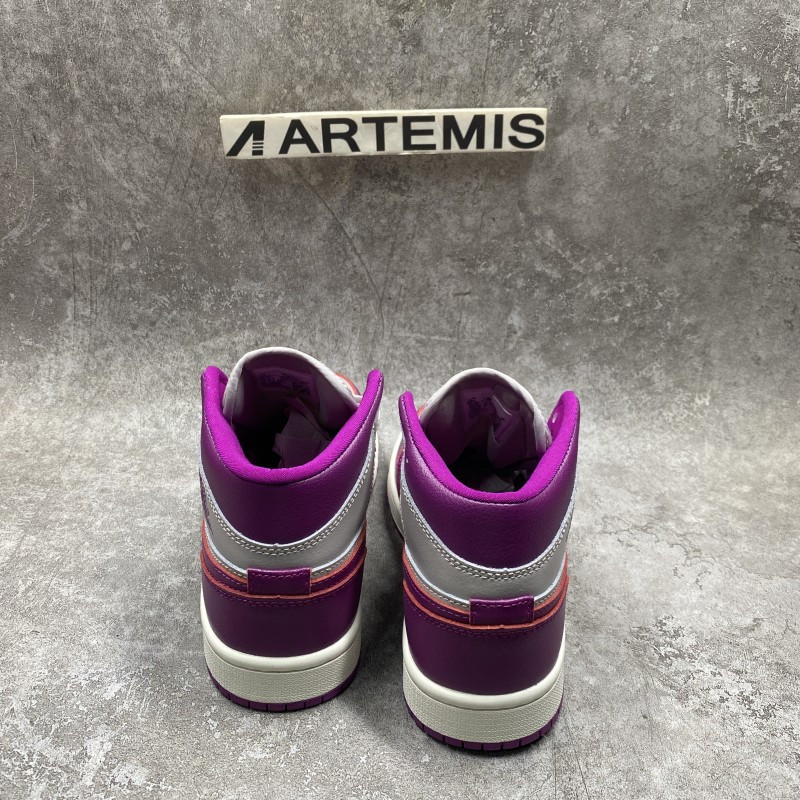 Air Jordan 1 Mid Magenta (2022)
