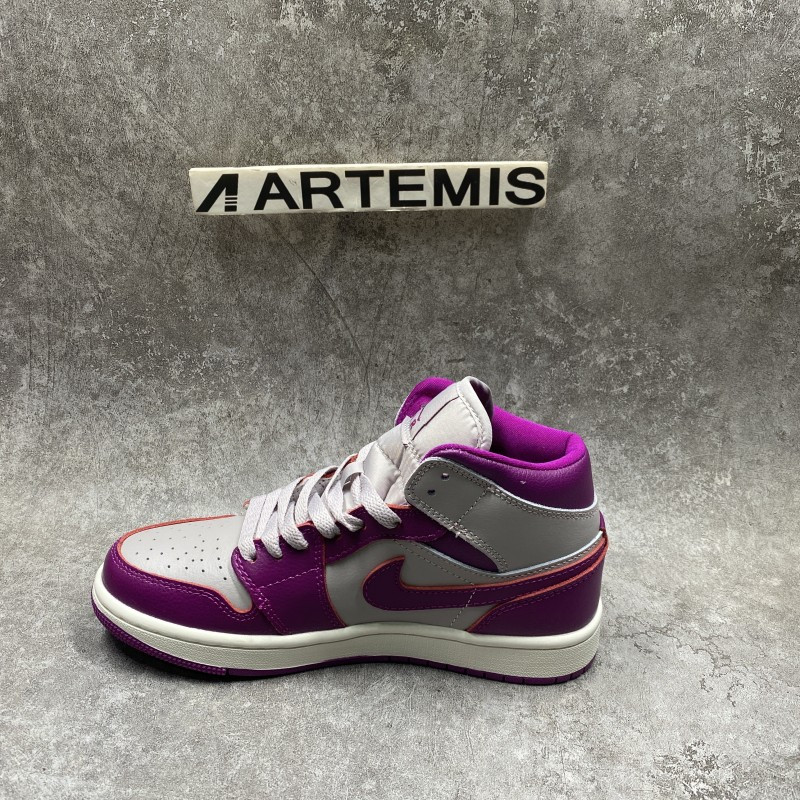Air Jordan 1 Mid Magenta (2022)