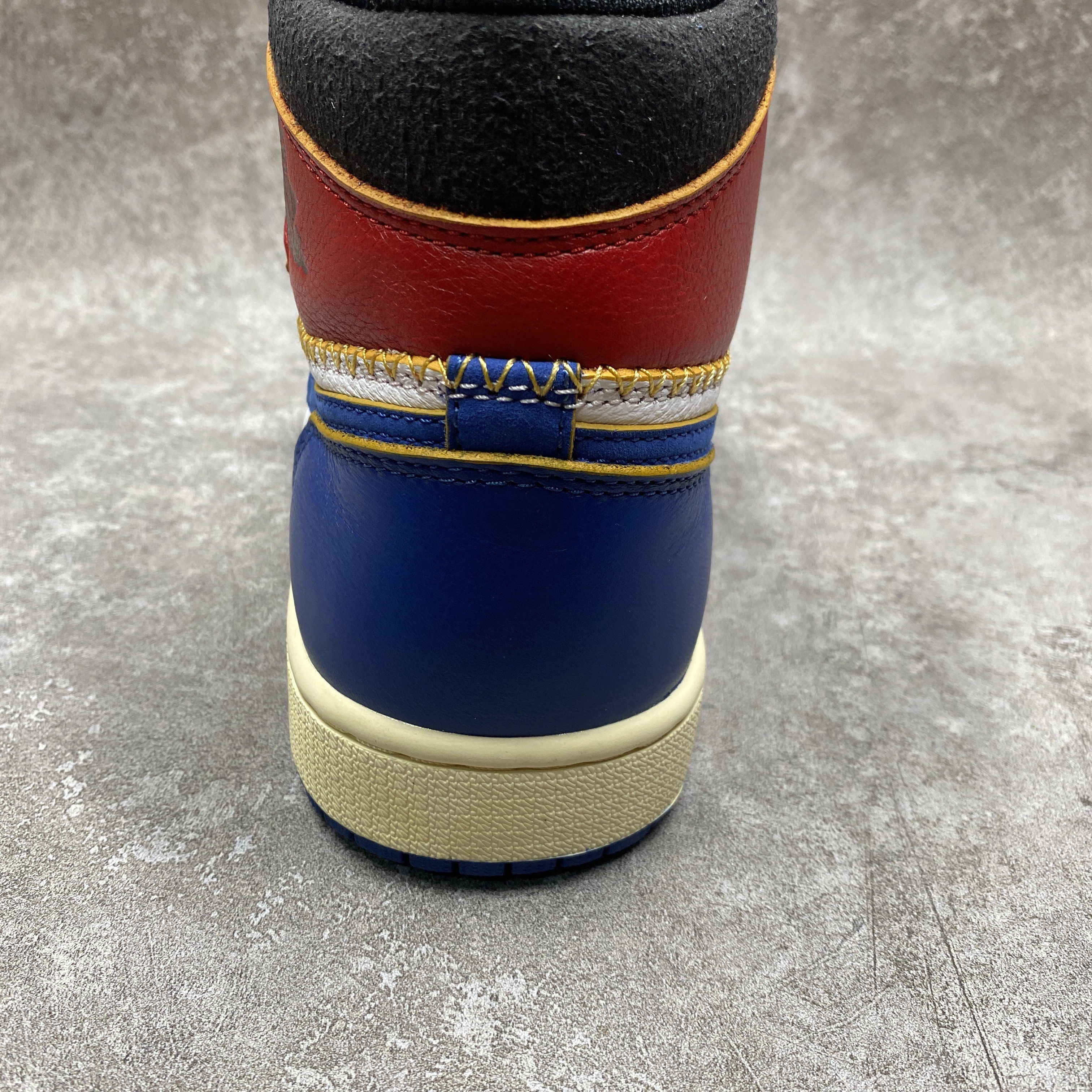 Air Jordan 1 Retro High Union Los Angeles Blue Toe