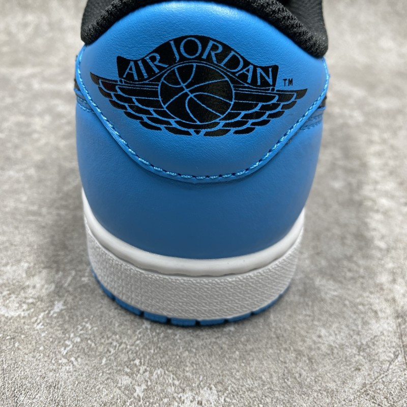 Air Jordan 1 Retro Low OG UNC