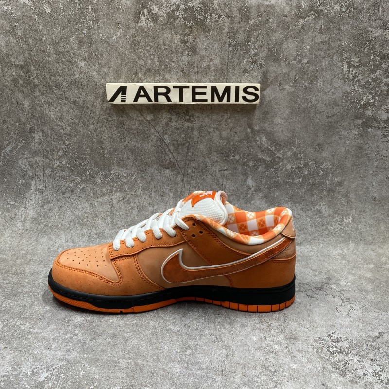 Nike SB Dunk Low Orange Lobster