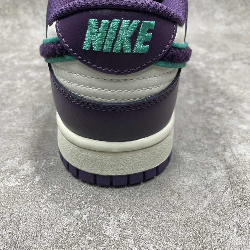 Nike Dunk Low Chenille Swoosh