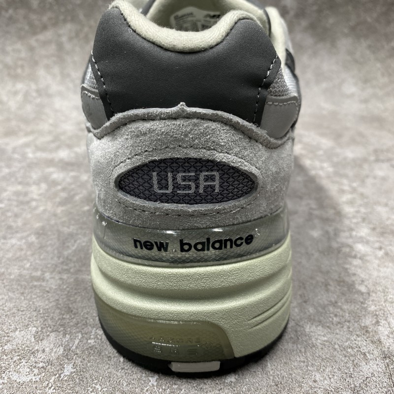 new Ba1an*e 992 grey