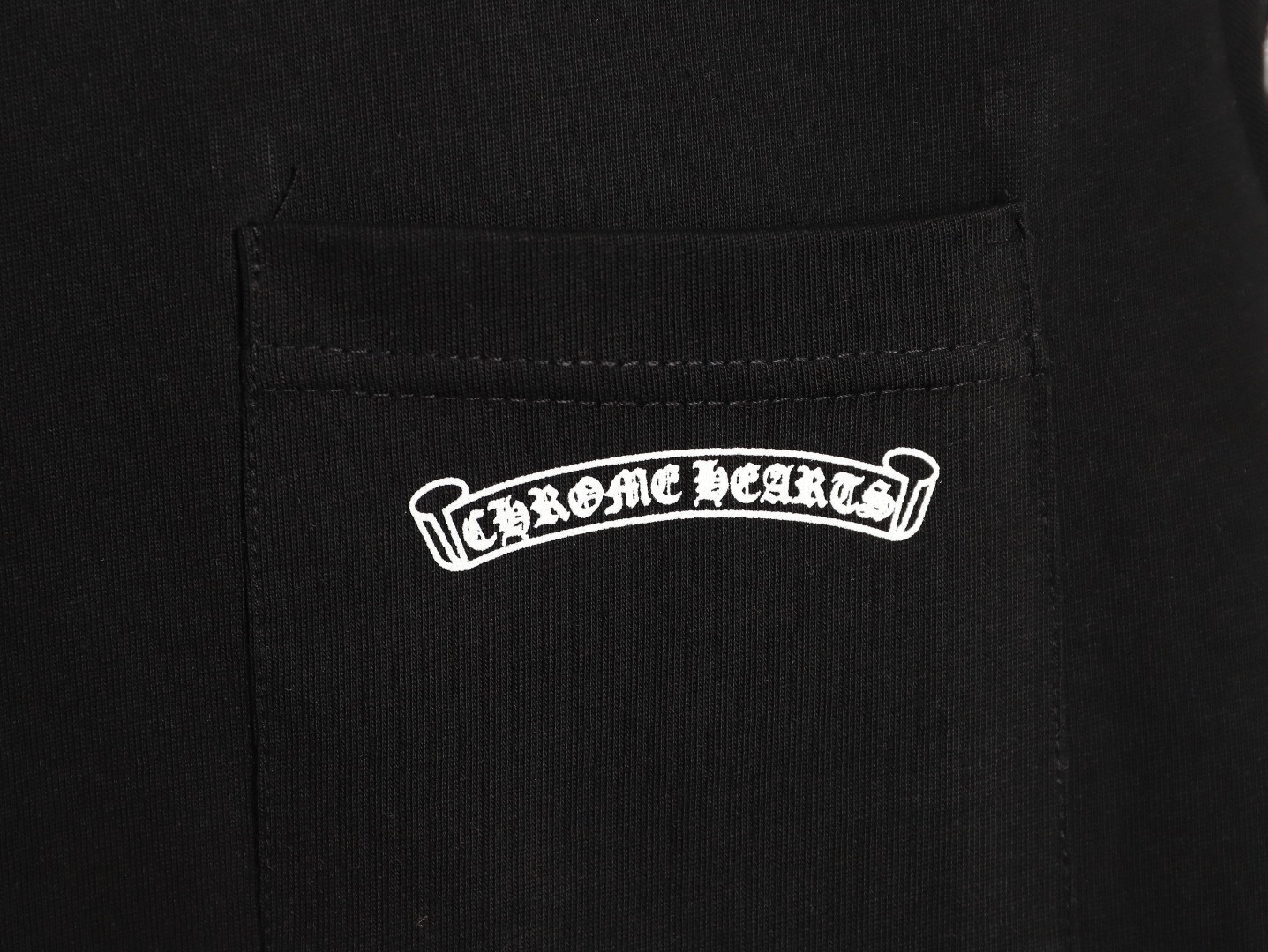 Ch**me He**ts long-sleeved t-shirt