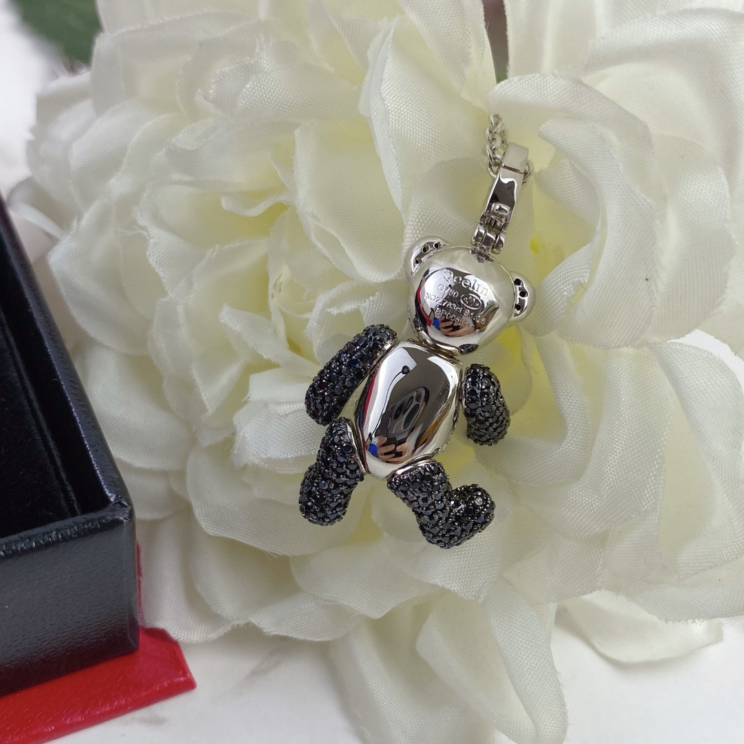 Qee1in love heart bear pendant necklace