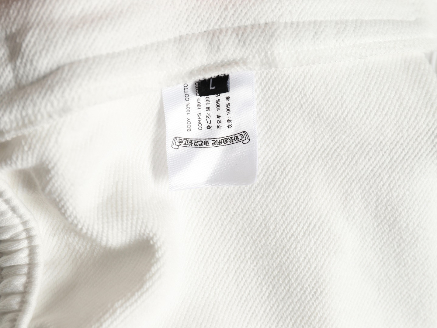 Ch**me He**ts 24ss shorts