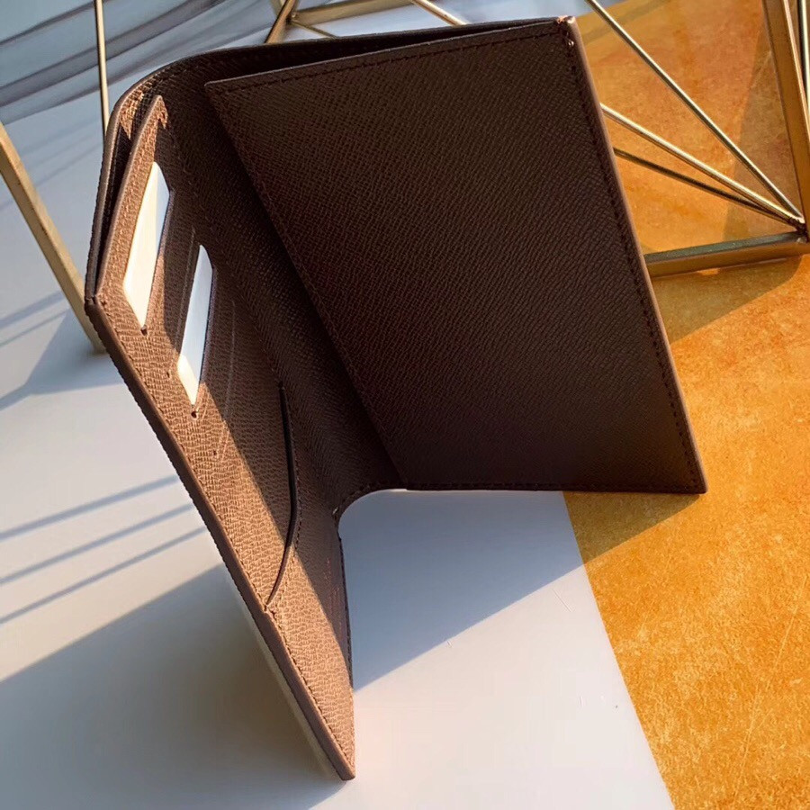 LV Passport cover N64411