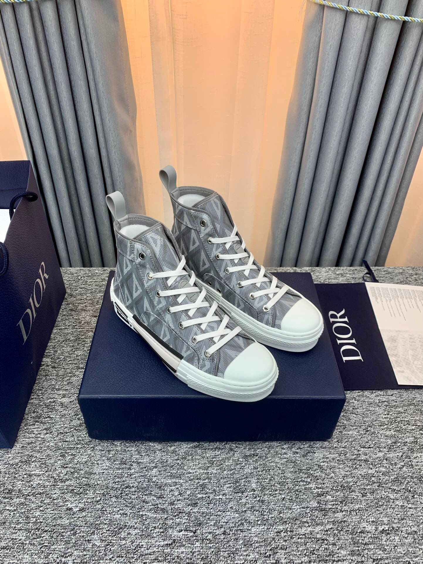 d*or b23 high top gray cd Di*m*nd