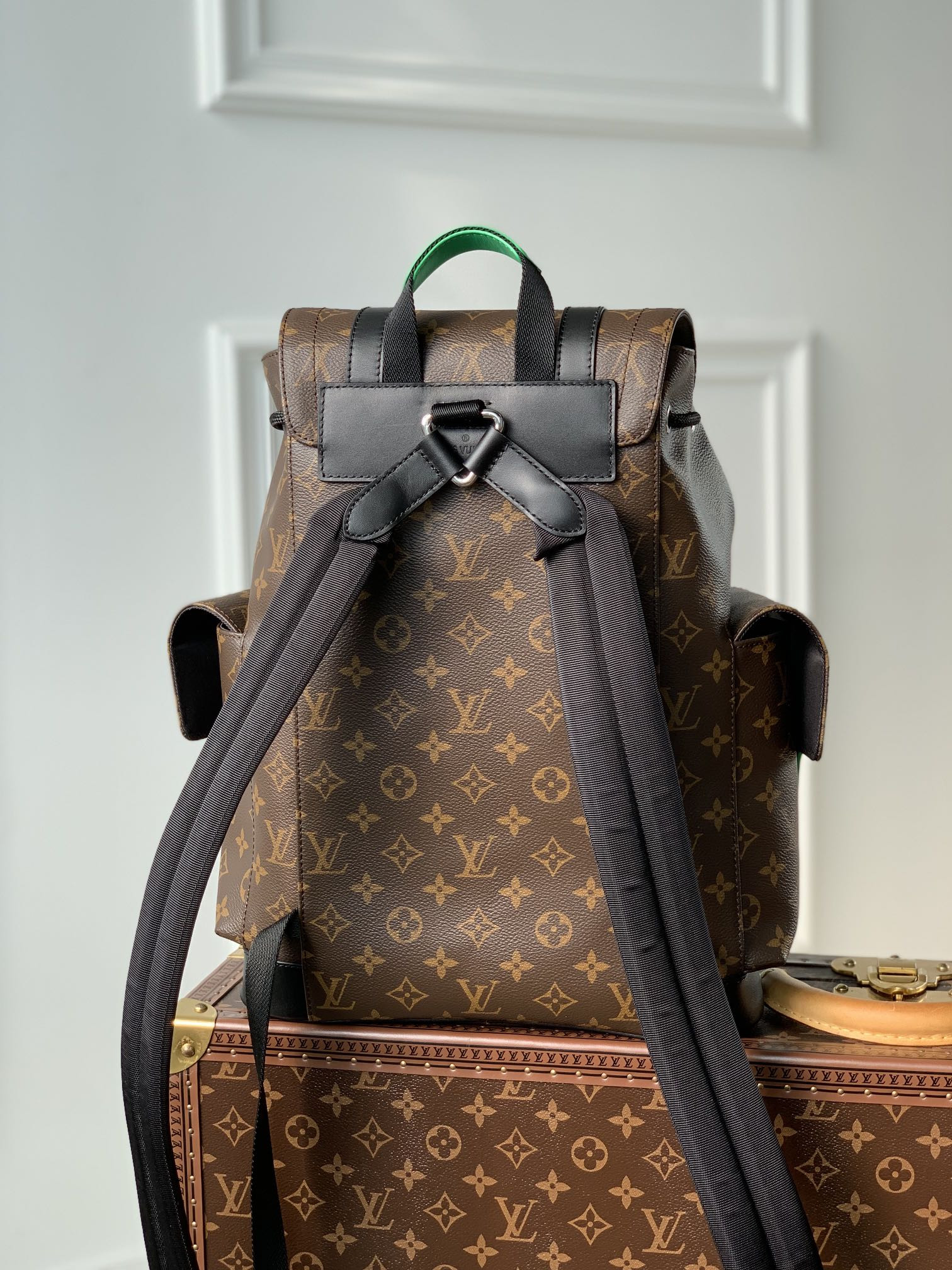 LV CHRISTOPHER BACKPACK M46247