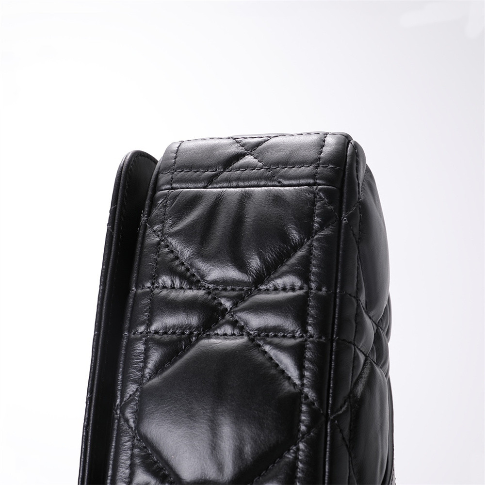medium d*or caro bag black S*pple cannage calfskin with silver hardware 20x12x7cm