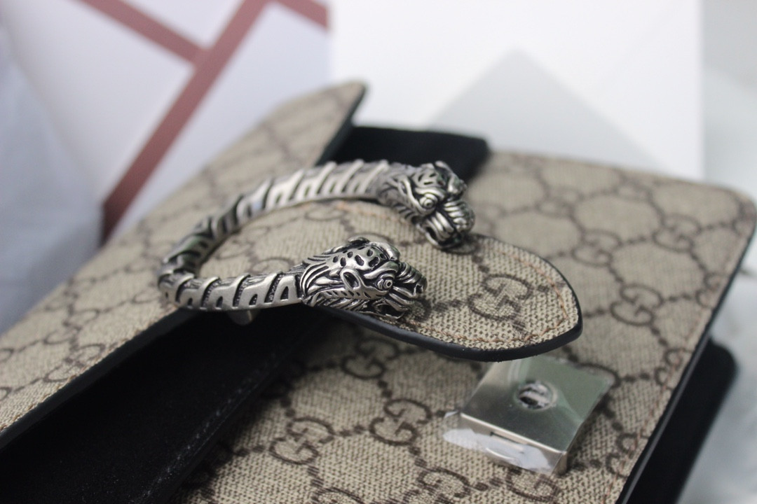 g*u*i dionysus gg S*p*e mini bag 8"wx5"hx2.3"d