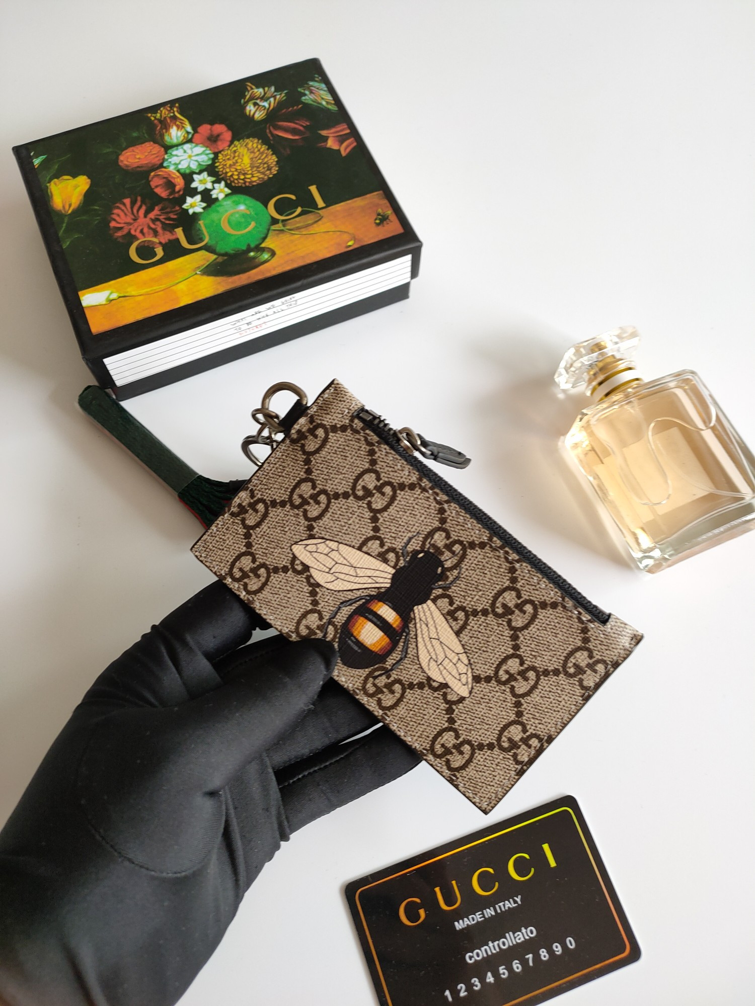 G*u*i gg card case wallet