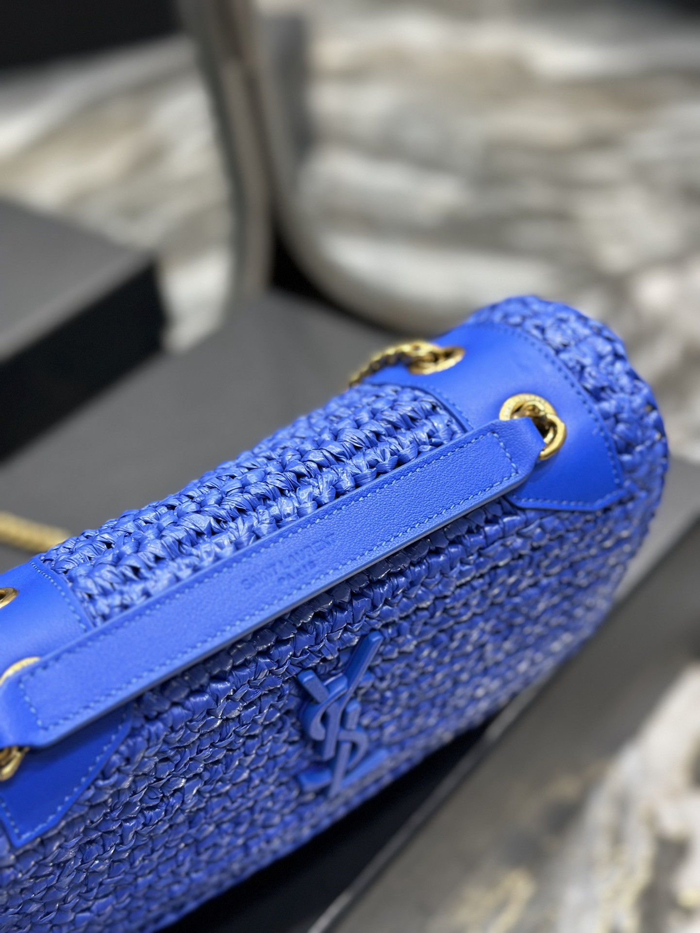 Y*L niki chain bag in raffia and leather blue 22×16.5×12 cm