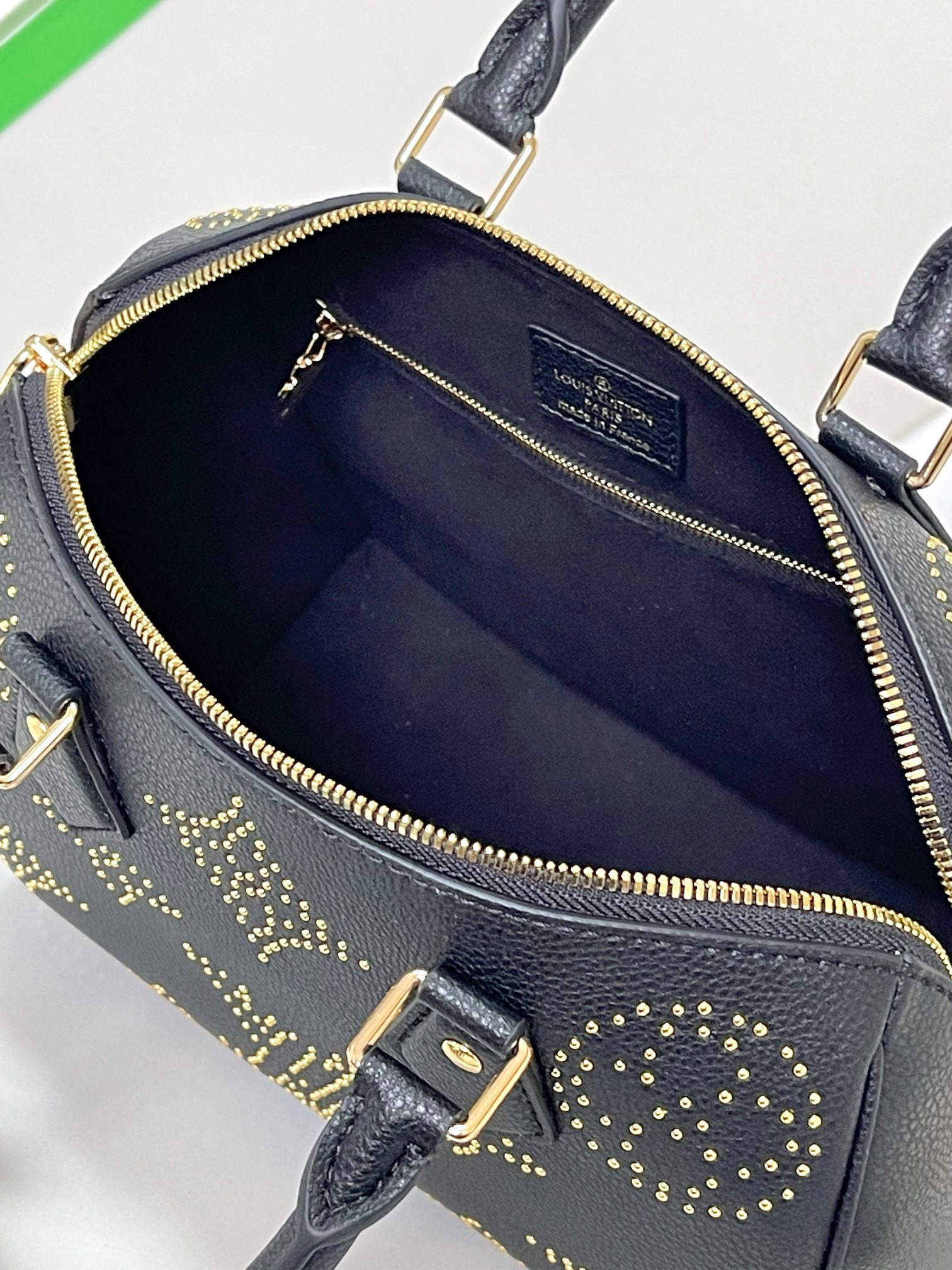 LV M46736 Speedy Bandoulière 25 9.8 x 7.5 x 5.9 inches