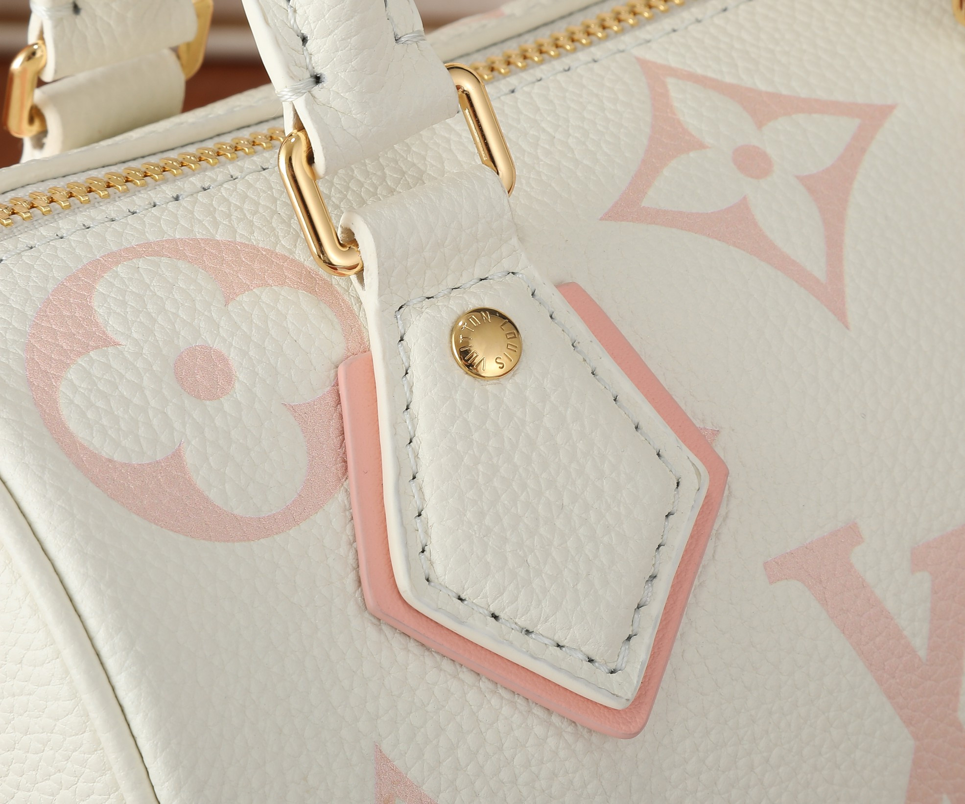 LV Speedy Bandoulière 20 M46875 8.1 x 5.3 x 4.7 inches