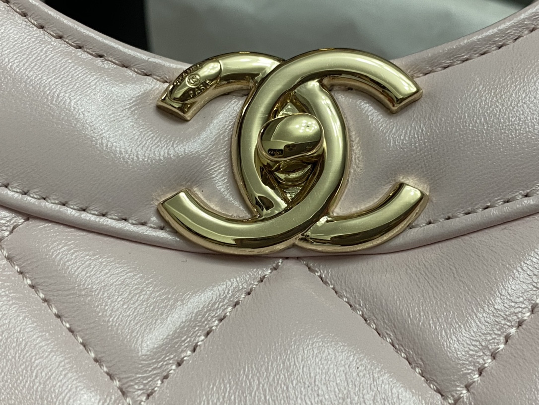 Ch*el shopping bag shiny lambskin & gold-tone metal 35x39x8cm