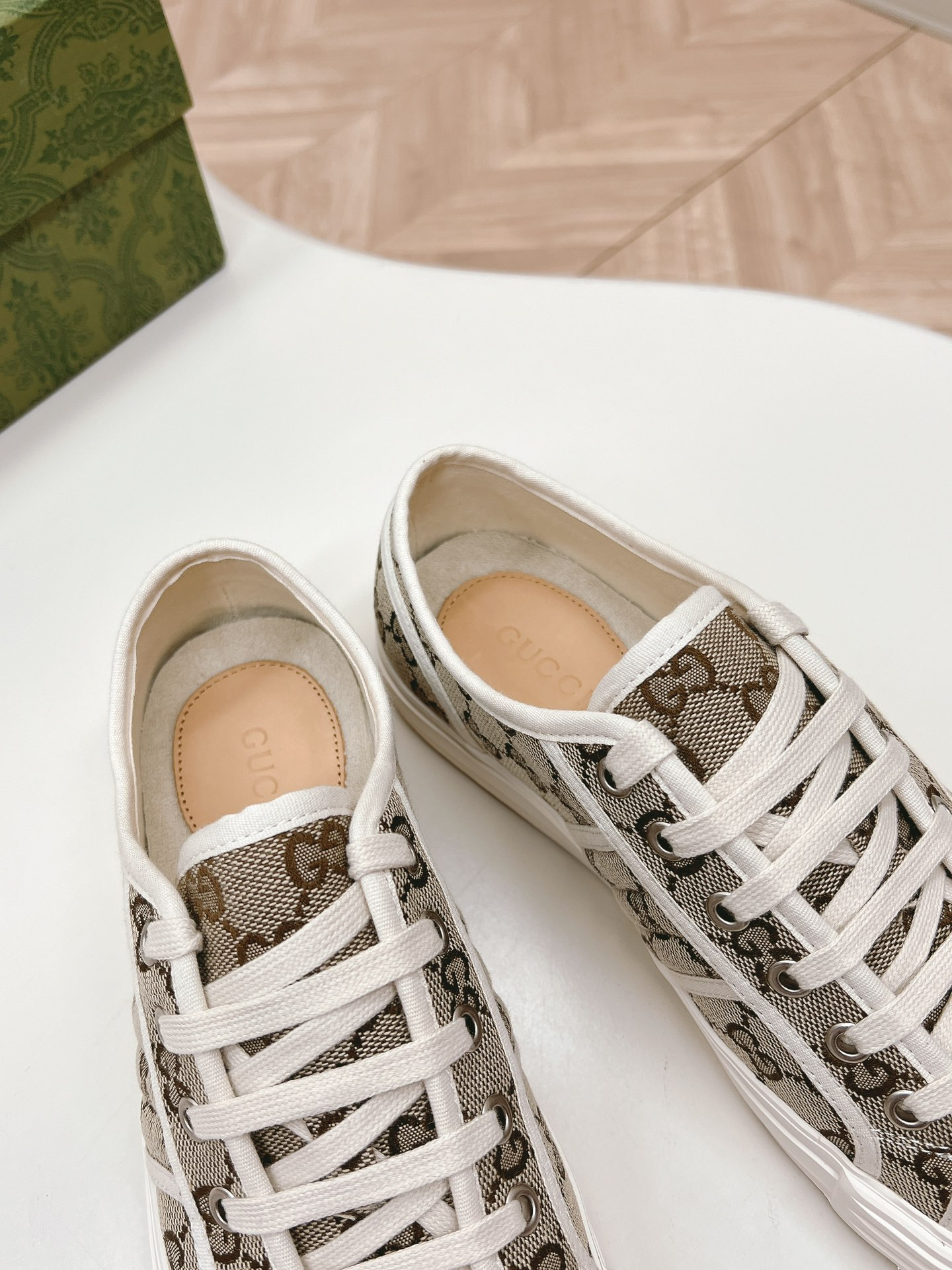 ua G*u*i gg sneaker