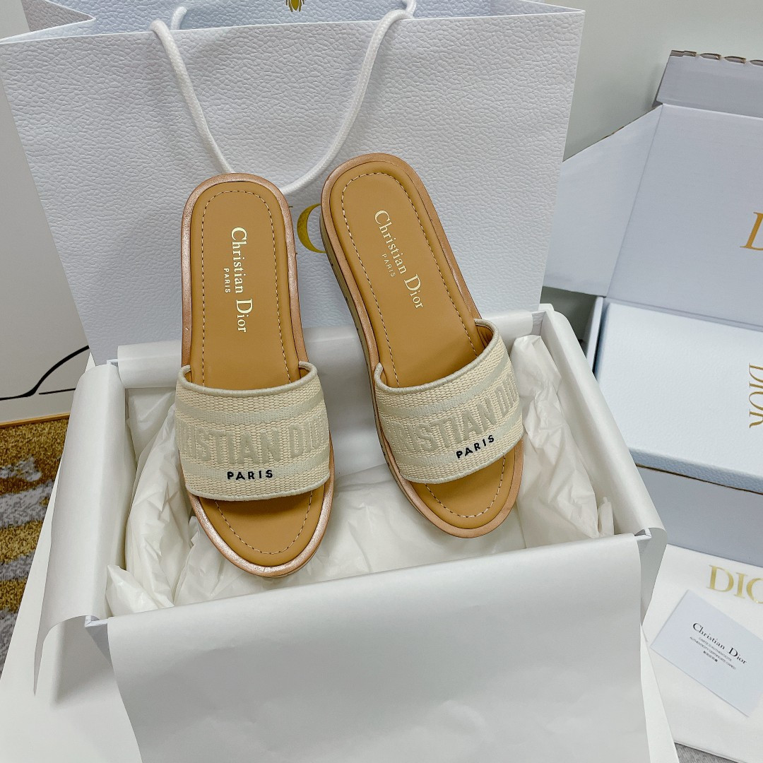 ua D*oriviera dway platform slide white embroidered cotton