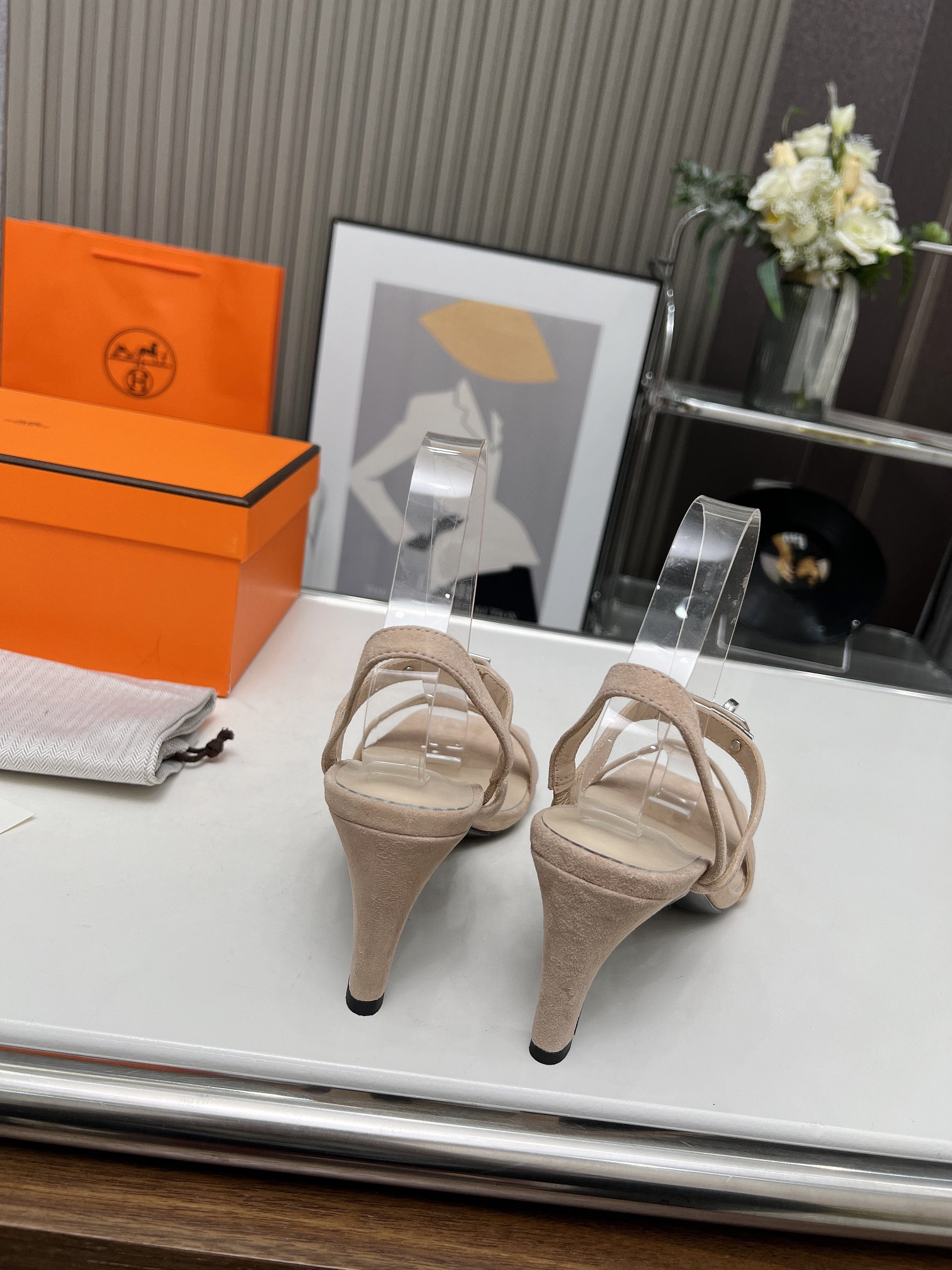 ua H**mes glamour 95 sandal