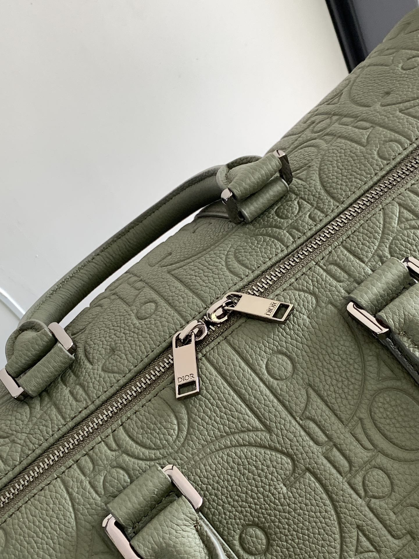 D*or weekender 40 khaki D*or gravity leather and khaki grained calfskin 57.5 x 34.5 x 22 cm