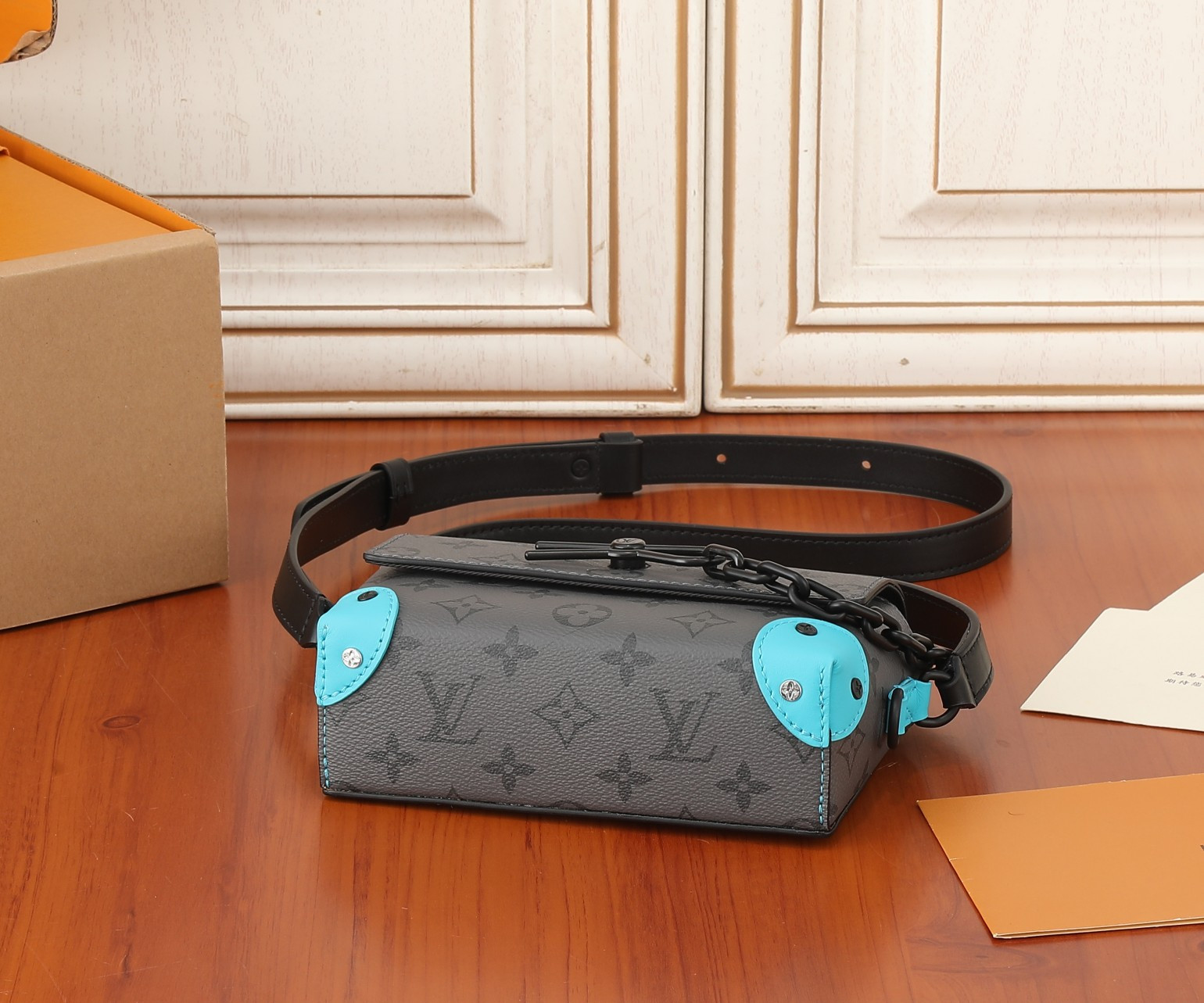 LV Steamer Wearable Wallet M11496 7.1 x 4.3 x 2.6 inches