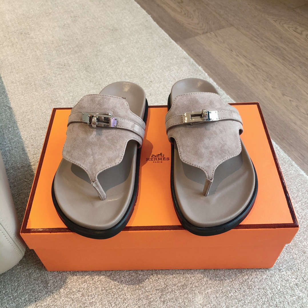 ua H**mes empire sandal