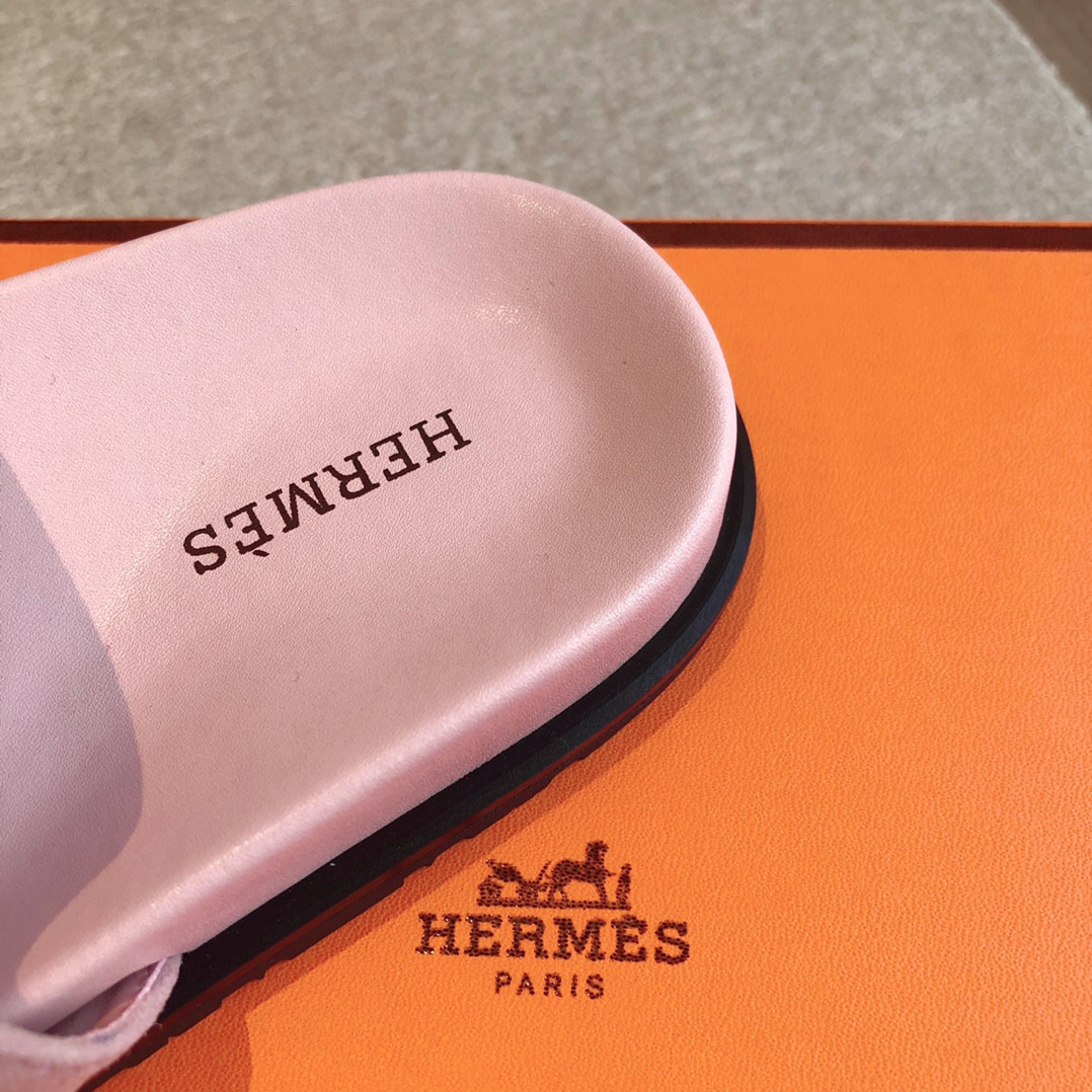 ua H**mes empire sandal