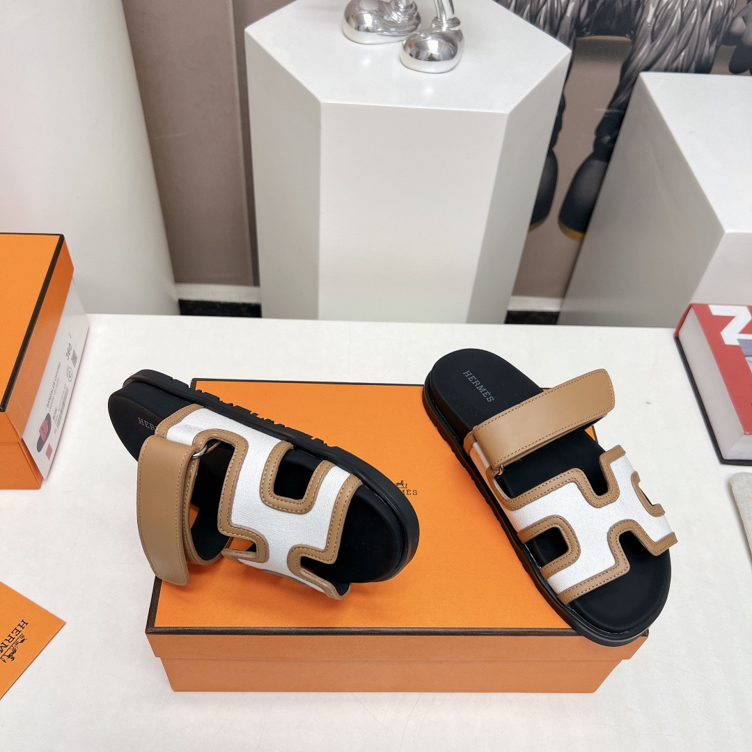 ua H**mes chypre sandal