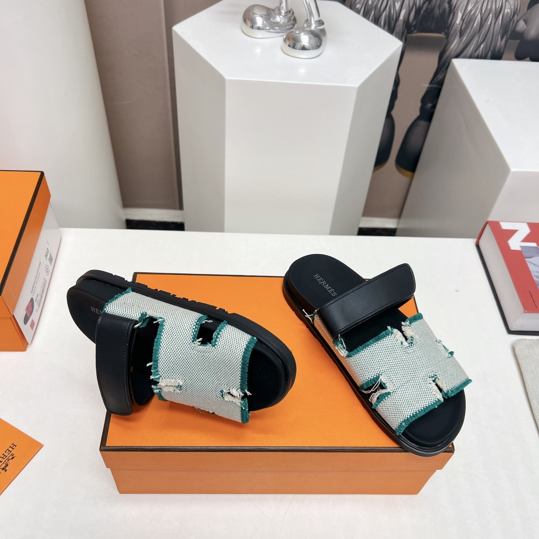 ua H**mes chypre sandal