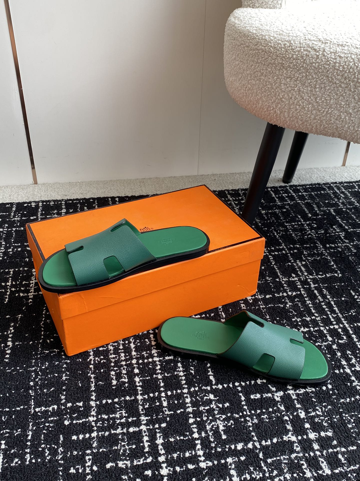 ua H**mes izmir sandal