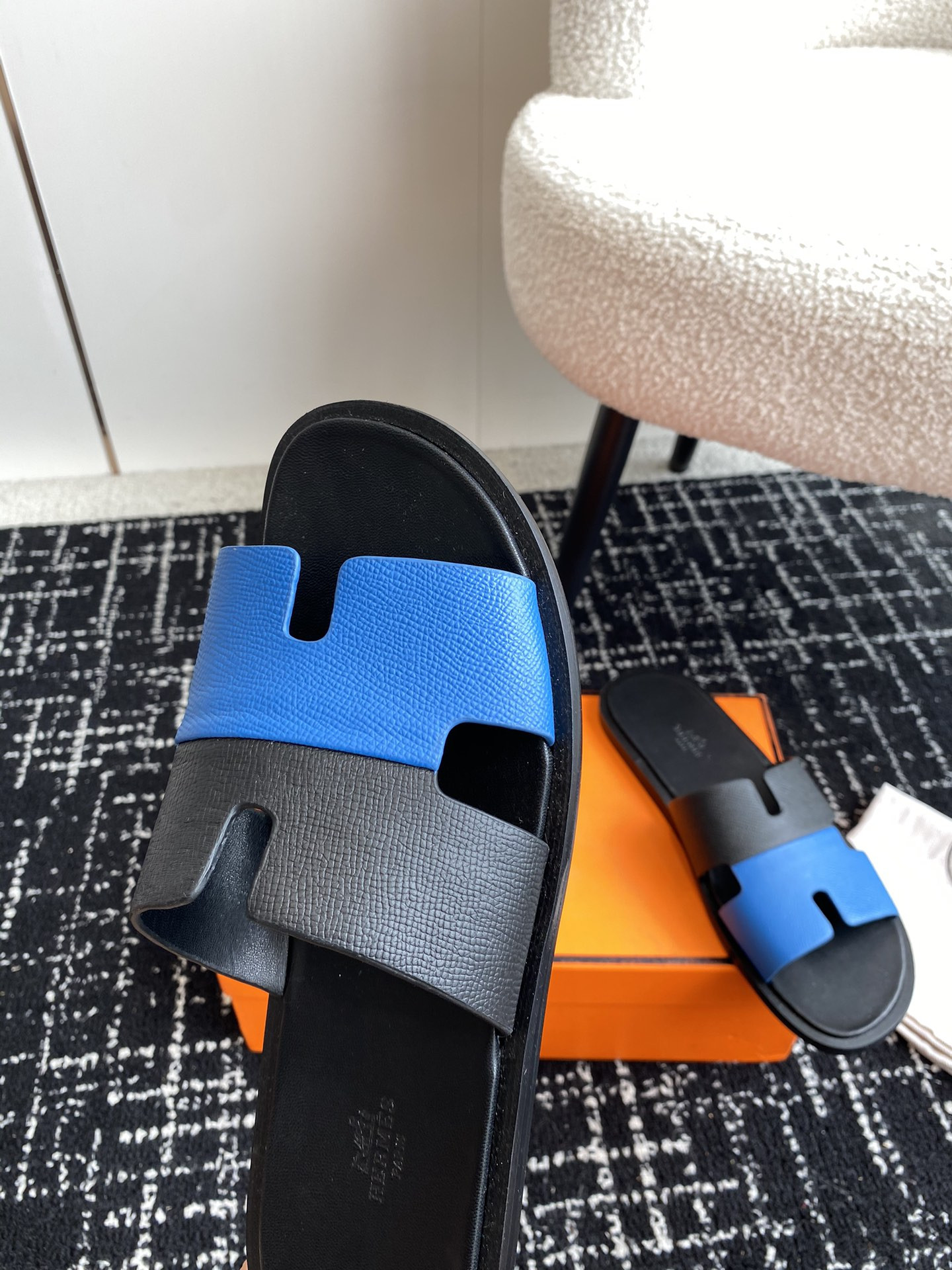 ua H**mes izmir sandal