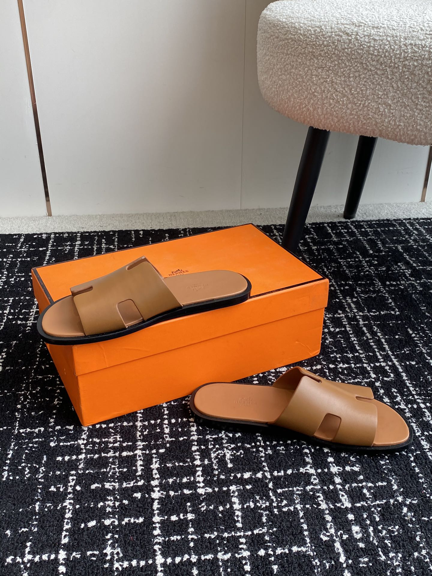 ua H**mes izmir sandal