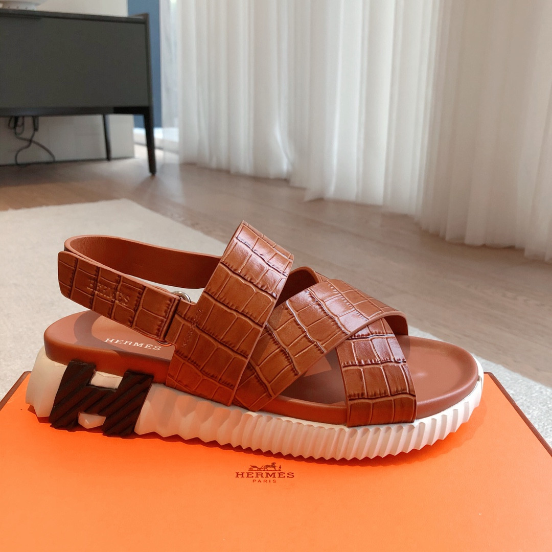 ua H**mes electric sandal