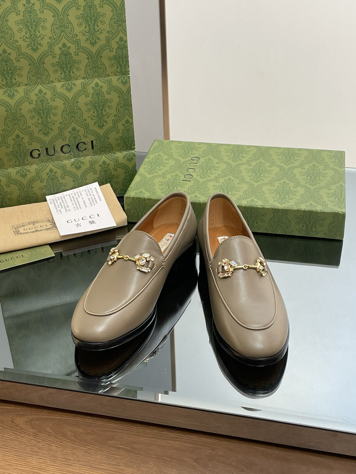 ua G*u*i horsebit loafer