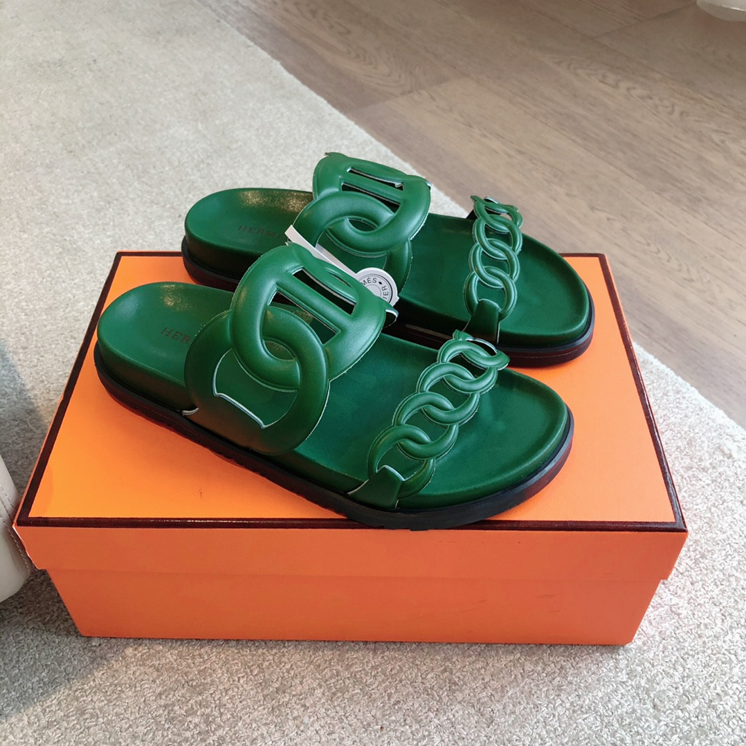 ua H**mes extra sandal