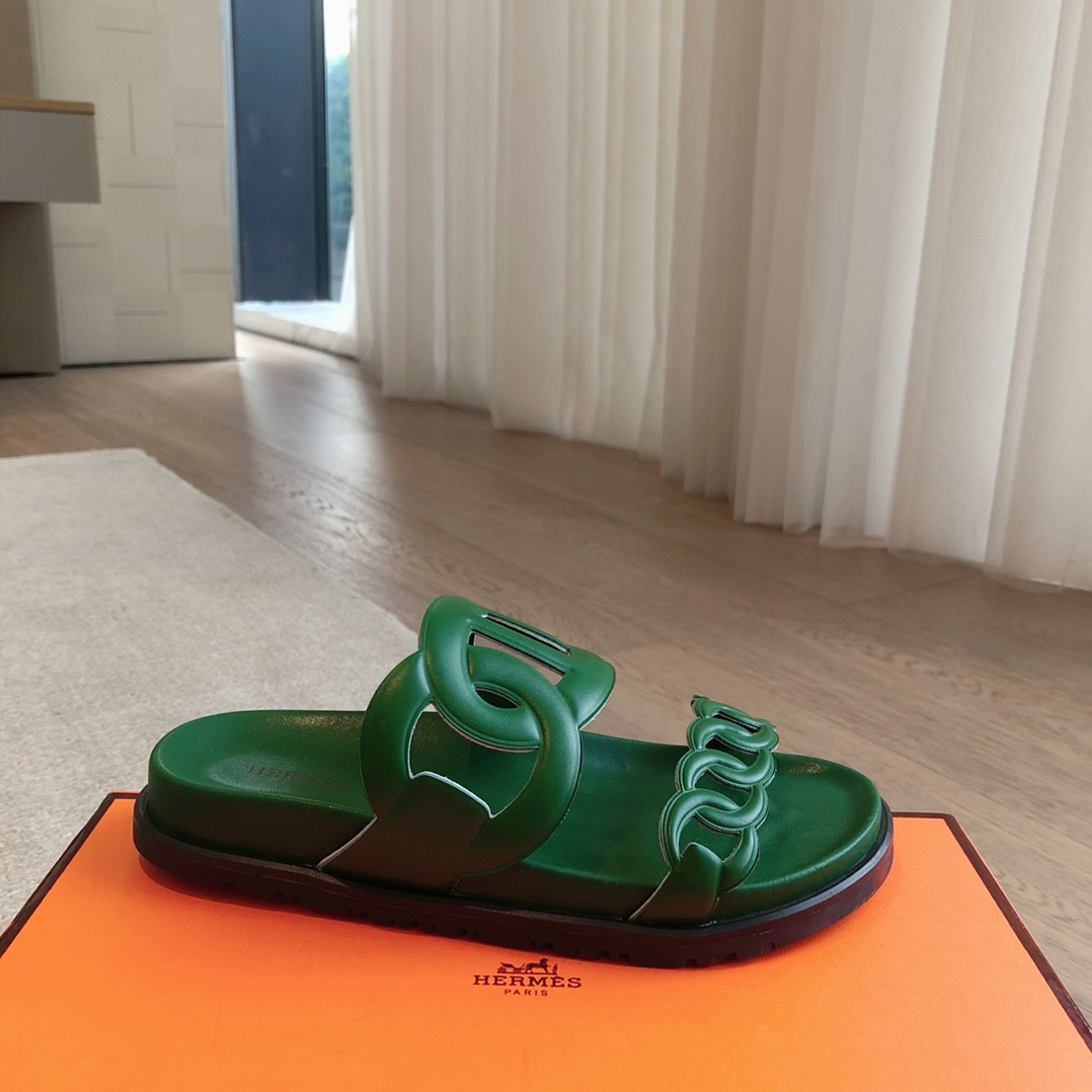ua H**mes extra sandal
