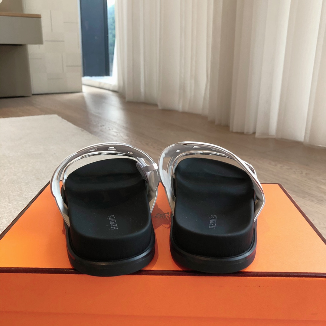 ua H**mes extra sandal