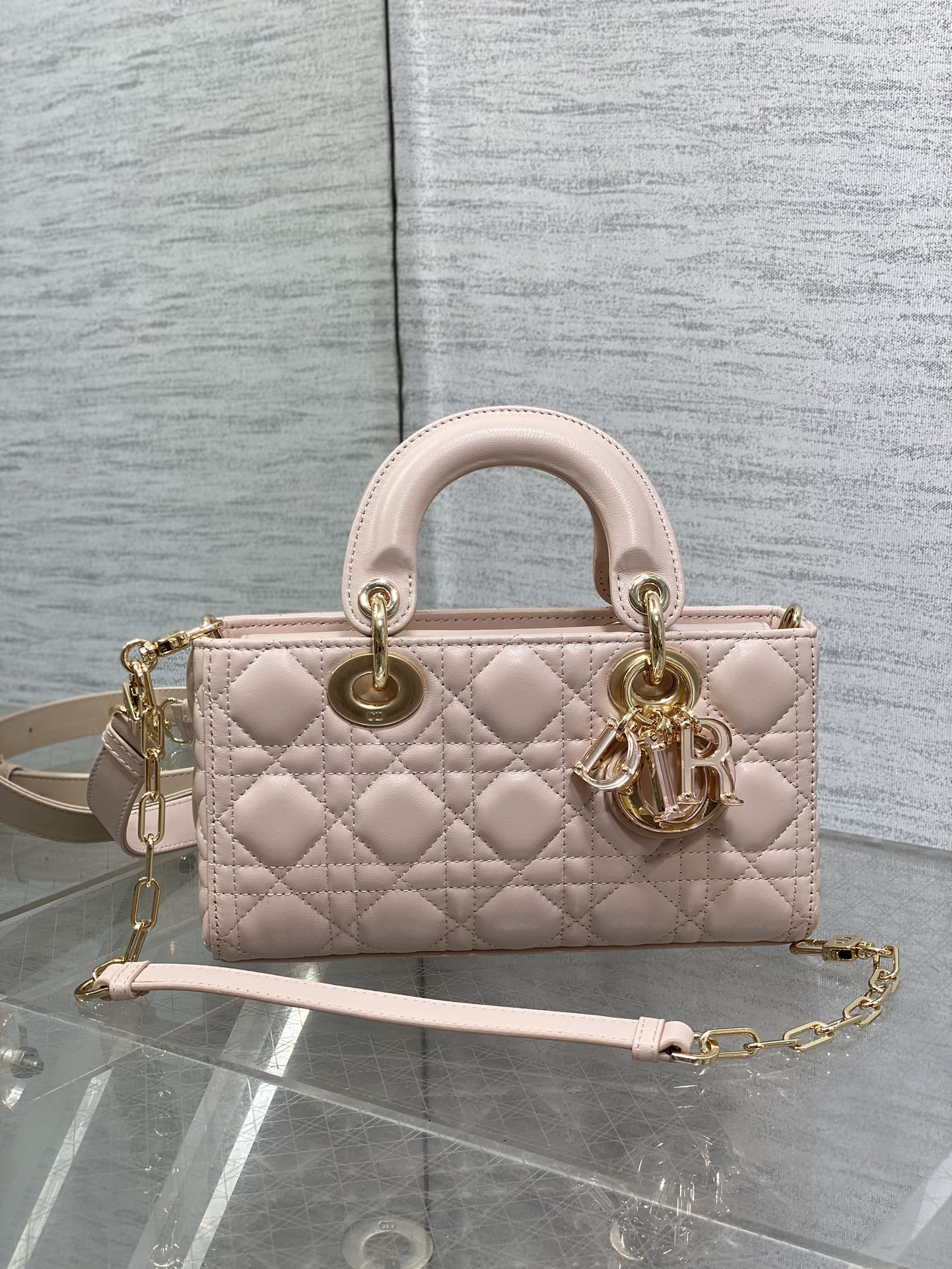 D*or samll d-joy bag 22.5 x 6 x 11.5cm