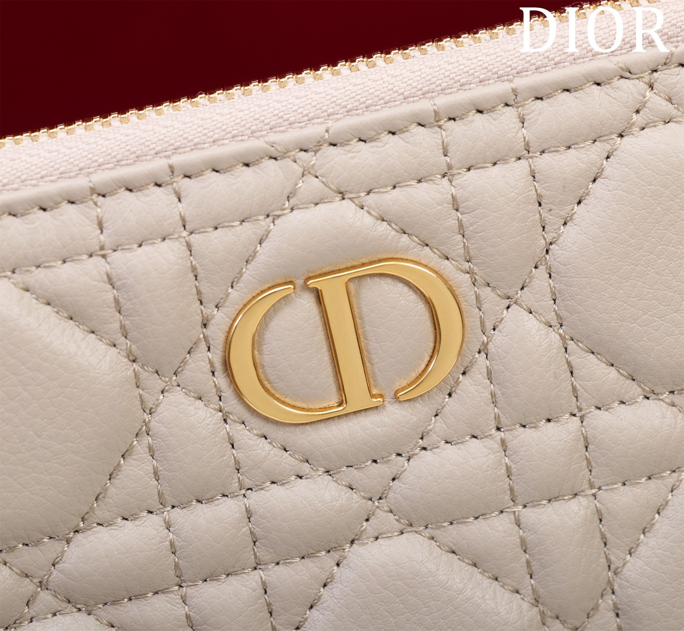 large D*or caro daily pouch 30 x 21.5 cm