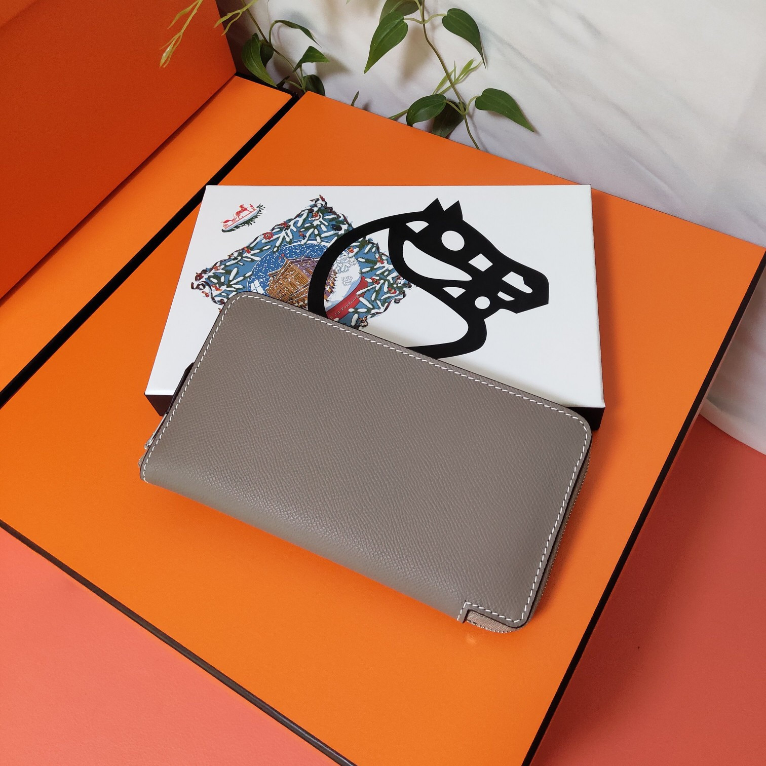 H**mes long wallet 20x11cm