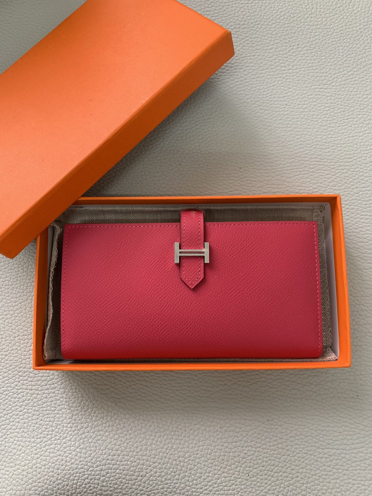 H**mes long wallet 17.5x9.5cm