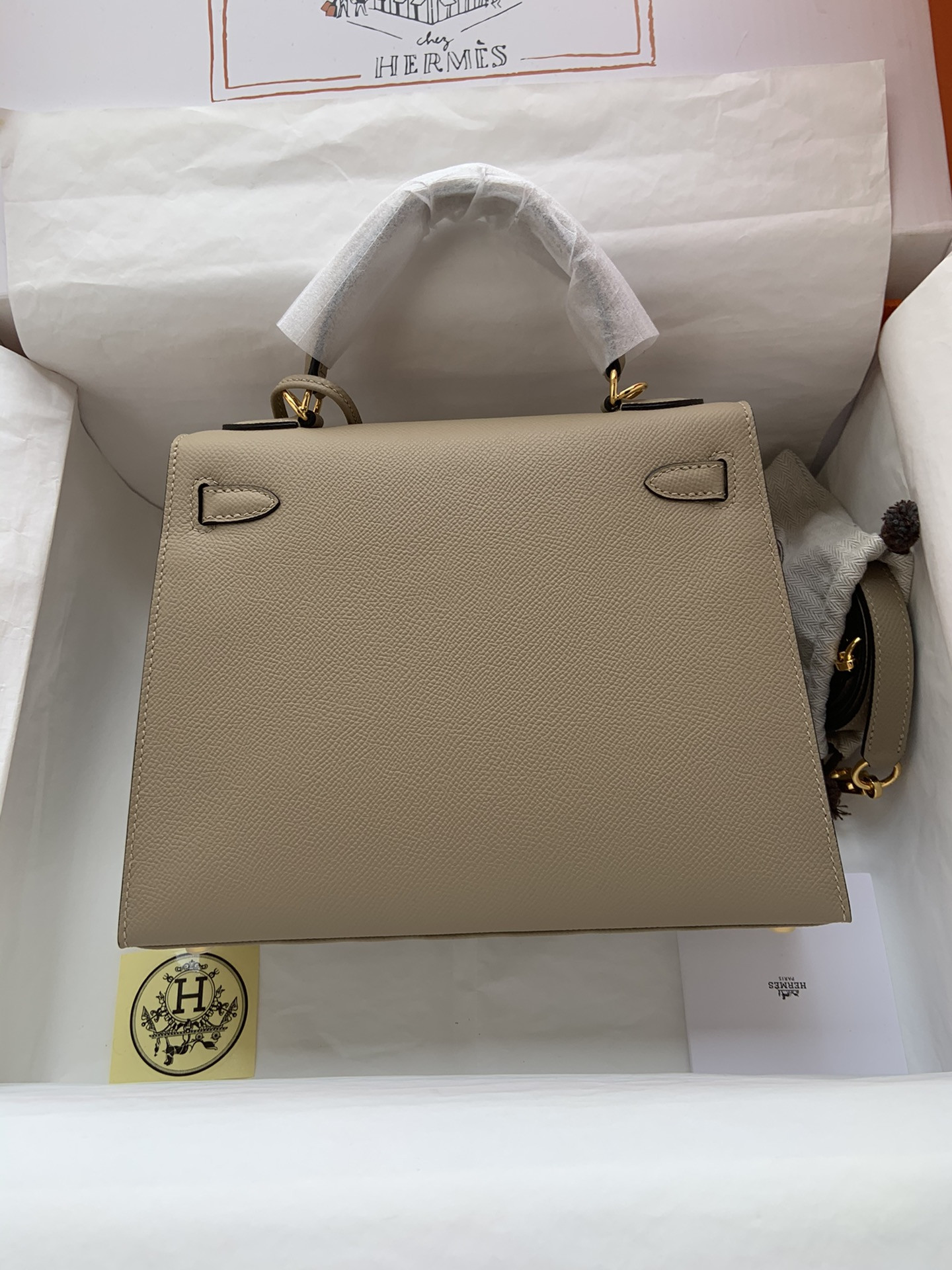 H**mes kelly gold-tone hardware 25 28