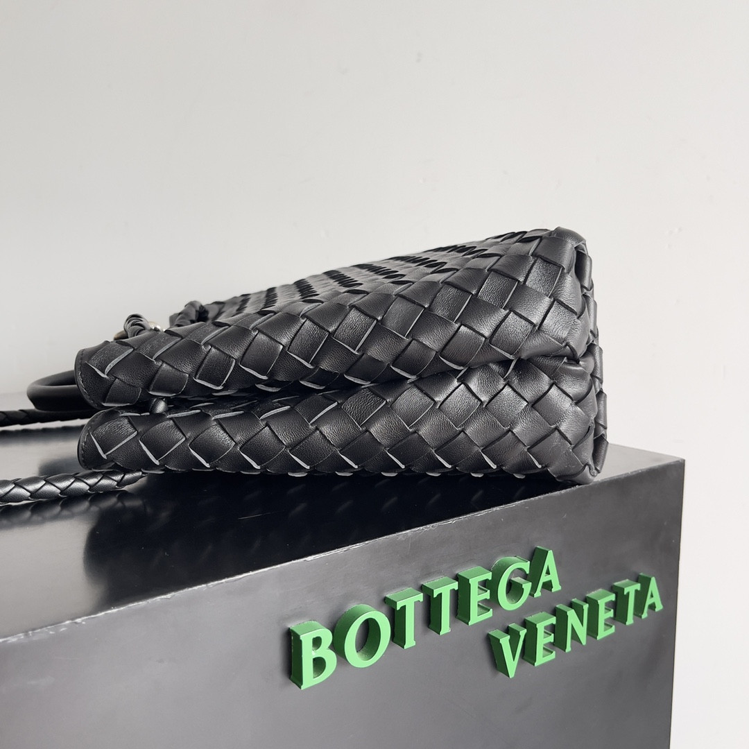 bo*te*ga Ve*ne*ta medium andiamo 32x25x11cm