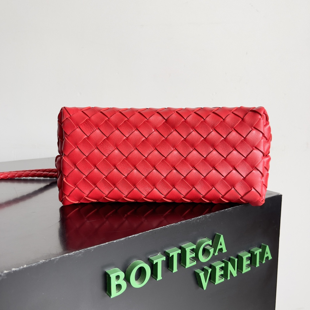 bo*te*ga Ve*ne*ta small andiamo 25x22x10.5cm