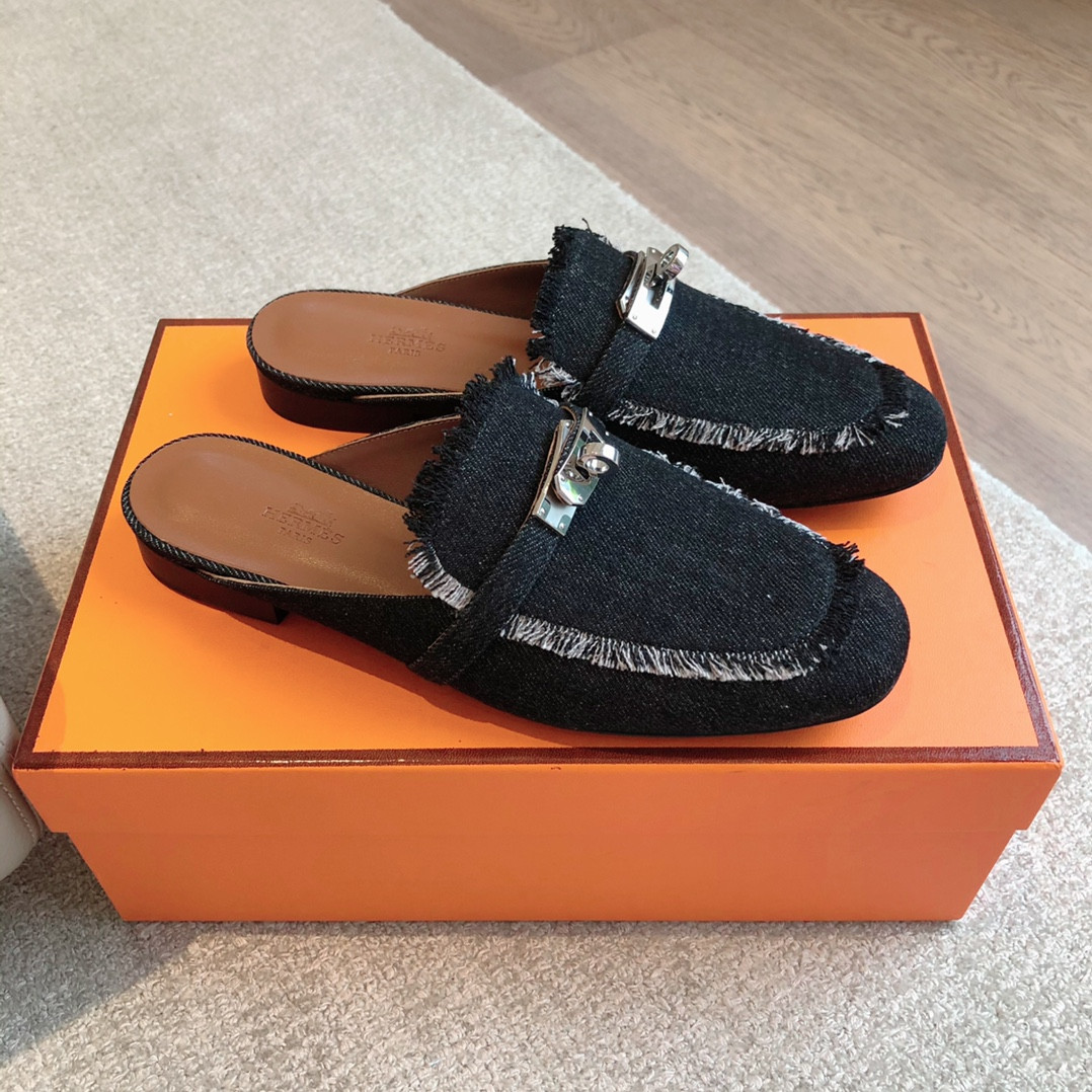 ua H**mes oz mule
