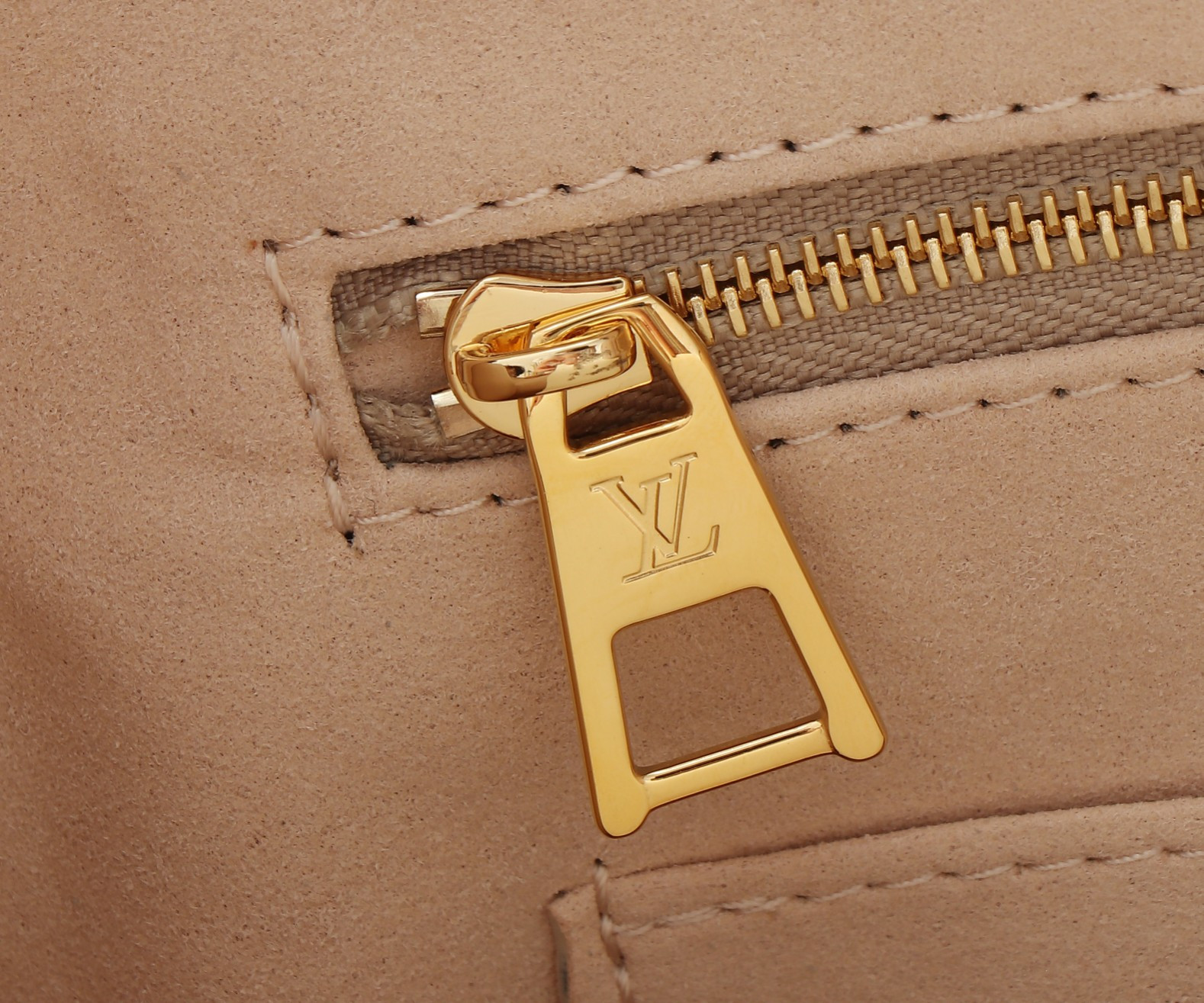 LV OnTheGo MM M12415 35x27x14CM