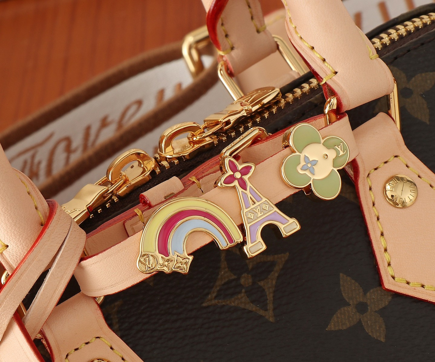 LV Speedy 18  M46970 18x12.5x11CM